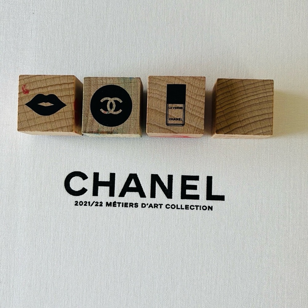 CHANEL Stamp Set - Picture 8 of 10